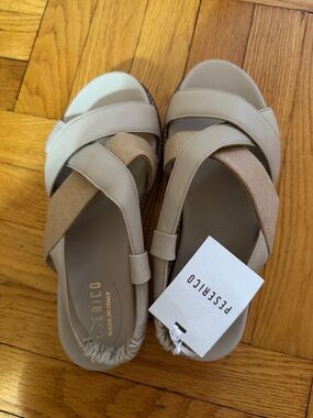 Peserico Neutral Beige Crisscross Elastic Strap Sandals